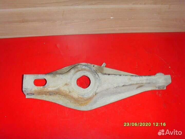 Рычаг задний поперечный левый 5175F1 Peugeot 406