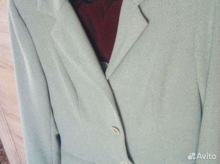 Костюм тройка (пиджак, юбка и брюки) р. 46-48