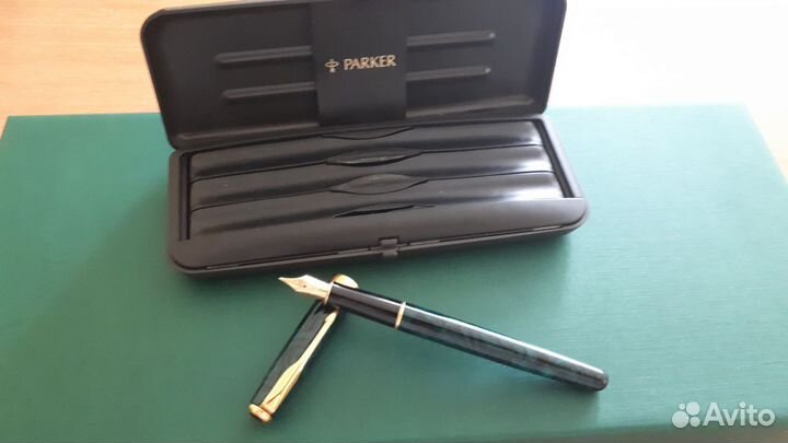 Перьевая ручка parker