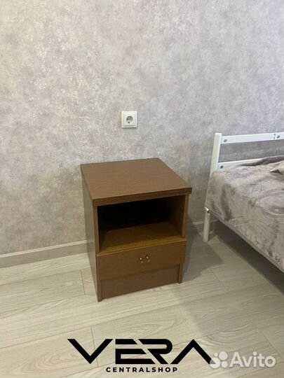 Тумба прикроватная