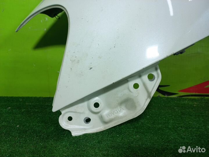 Крыло toyota ACM21W,ACM26W avensis verso,ipsum,pic