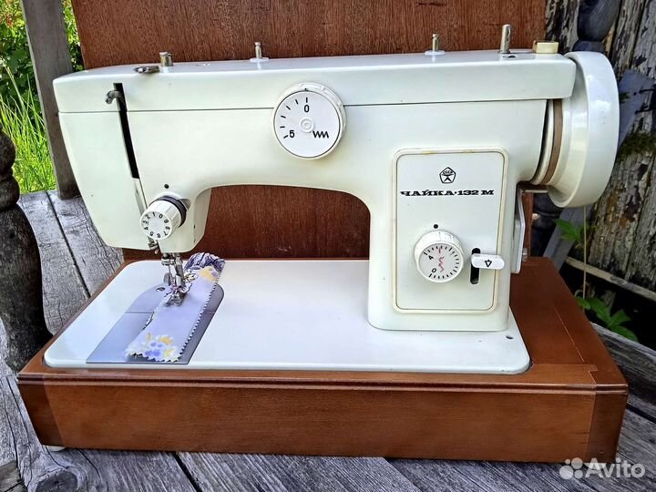 Швейная машина Чайка 132м