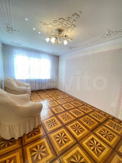 4-к. квартира, 80 м², 8/10 эт.