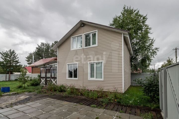 Дом 68,6 м² на участке 6,4 сот.