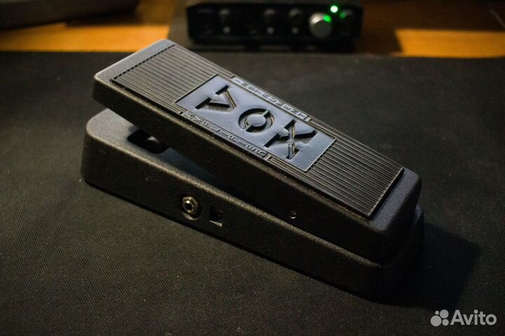 Гитарная педаль VOX Wah V845
