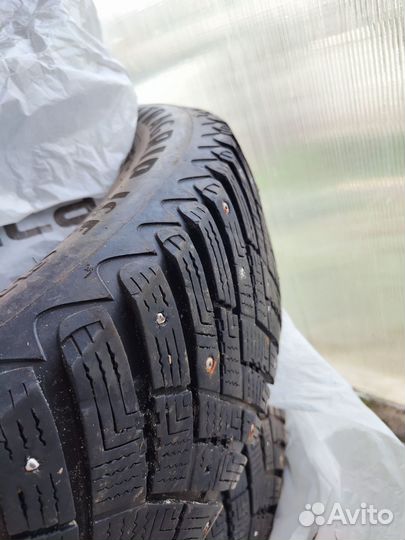 Goodyear Ultra Grip Ice Arctic 2 SUV 225/65 R17