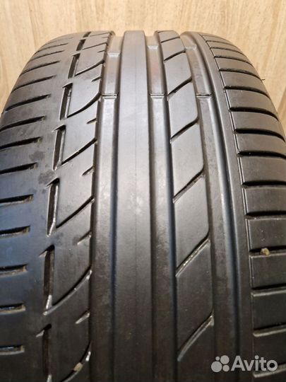 Bridgestone Potenza S001 245/40 R20 и 275/35 R20 99Y