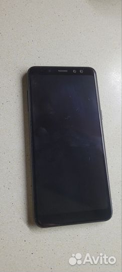 Samsung Galaxy A8 (2018), 4/32 ГБ