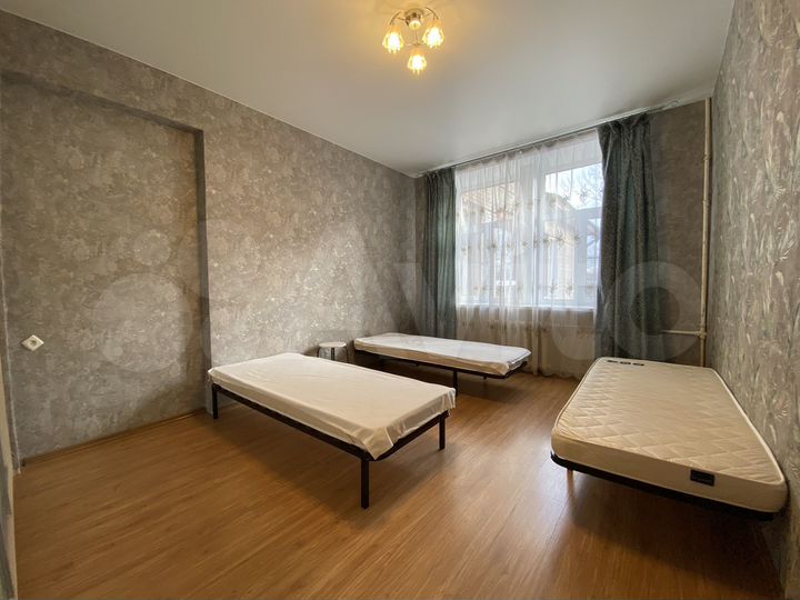 2-к. квартира, 55 м², 3/3 эт.