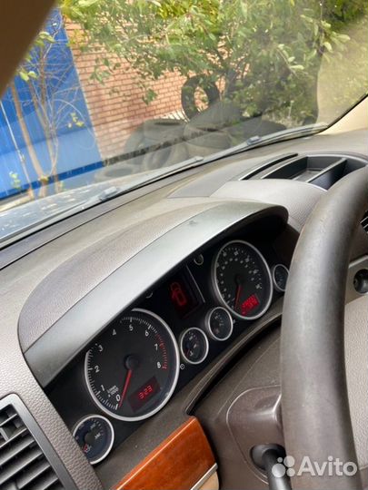 Торпедо Volkswagen Touareg 7L 4.2 AXQ 2004