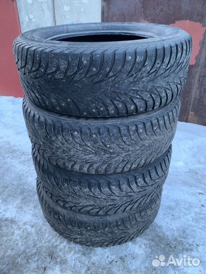 Yokohama Ice Guard Stud IG35 275/60 R20 115T
