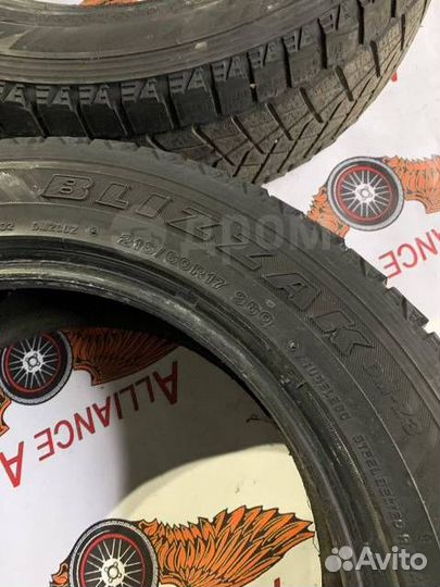 Bridgestone Blizzak Ice 215/60 R17