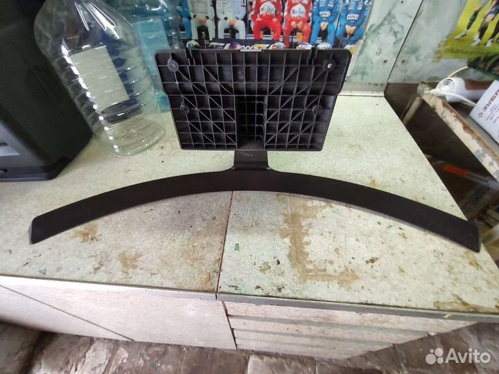 Подставка для телевизора