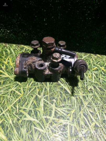 Клапан включения делителя Volvo FH 2004 20775173