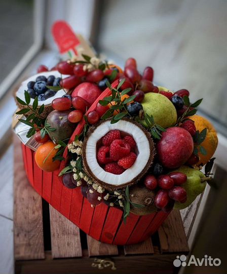 Съедобные букеты / Фруктовая корзина