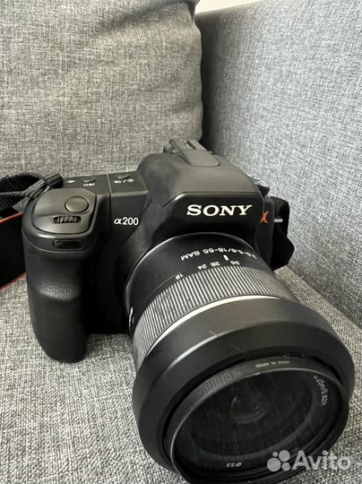 Зеркальный фотоаппарат sony alfa 200