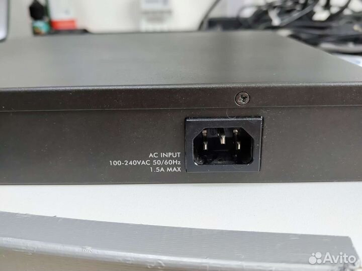 Управляемый коммутатор Zyxel ES-2108PWR