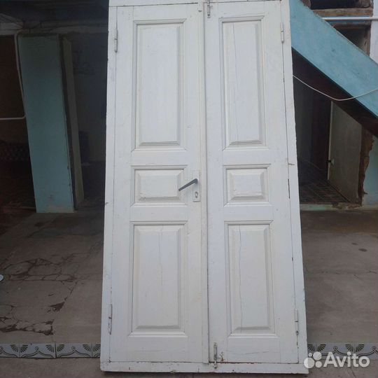 Дверь входная деревянная бу