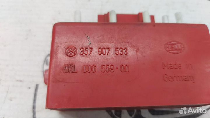 Блок клапанов Volkswagen Passat