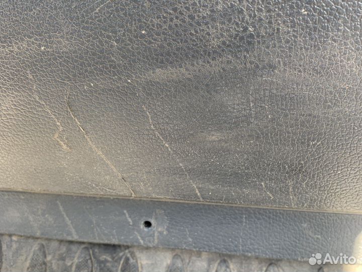 Крышка бардачка renault logan 1