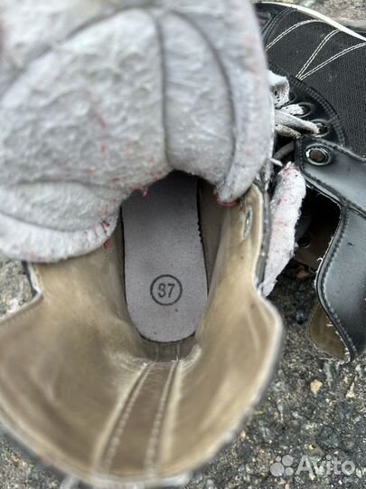 Коньки хоккейные