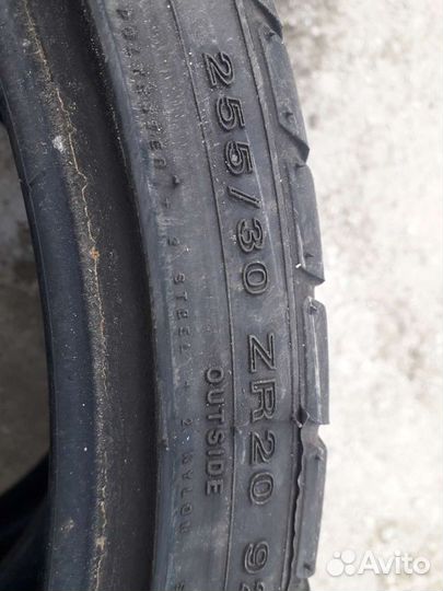 Accelera Accelera 255/30 R20 и 275/30 R20