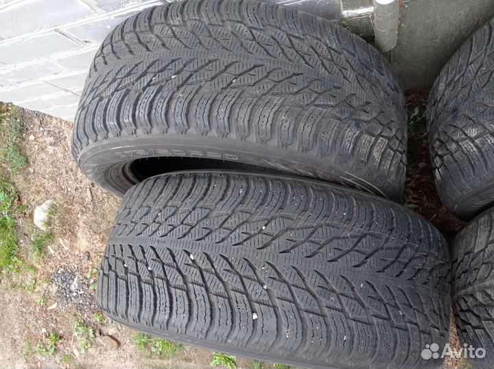 Nokian Tyres Hakkapeliitta R3 SUV 275/50 R20