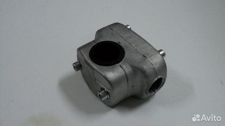 Кронштейн крепления рукояток к штанге мотокосы (32