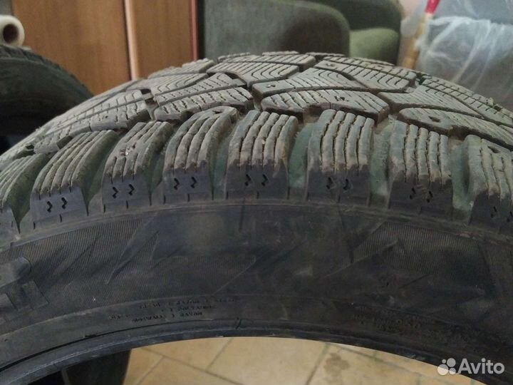 Pirelli Ice Zero 275/40 R20