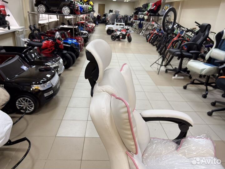 Компьютерное кресло кожа