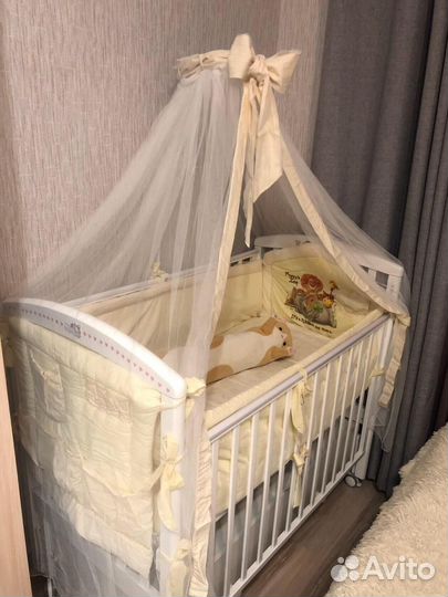 Кровать с балдахином