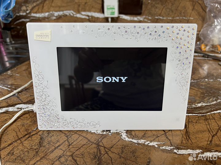Фоторамка Sony DPF-D720
