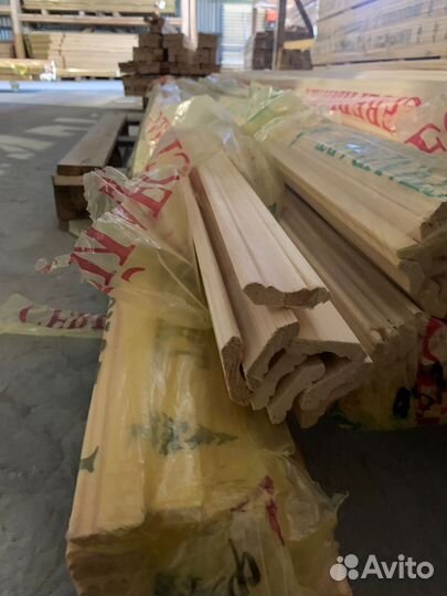 Плинтус Липа