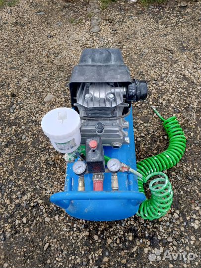 Сдаю воздушный компрессор в комплекте. Я