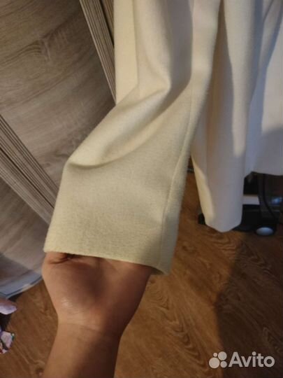 Пальто белое