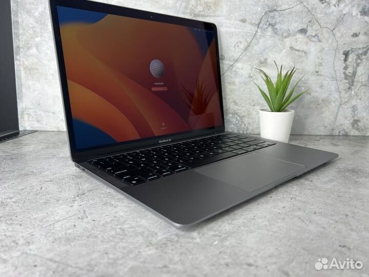 MacBook Air 13