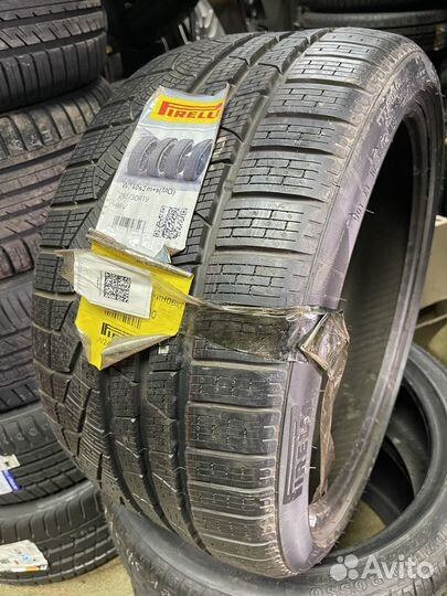 Pirelli Winter Sottozero 255/35 R20 96V