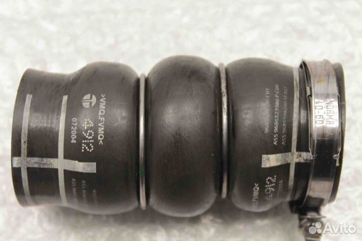 Патрубок интеркулера Citroen C4 B7 DS4 DS5 Ber