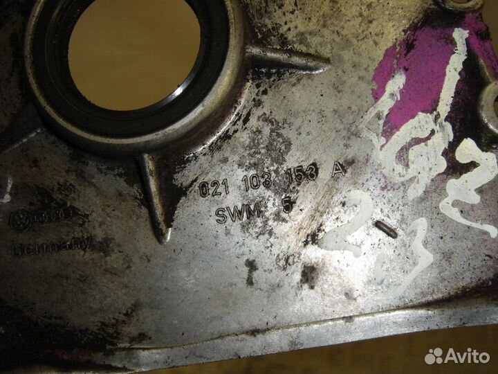 Крышка двигателя передняя VW passat B5 1997-2000