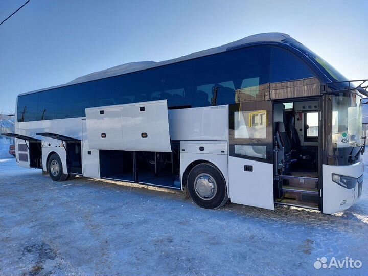 Туристический автобус Zhong Tong LCK6127H Compass, 2023