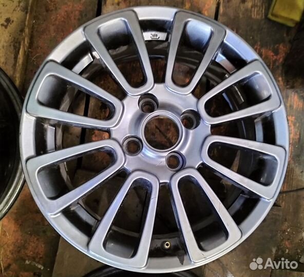 Литые диски R15 4x100 цо 60.1 ET40