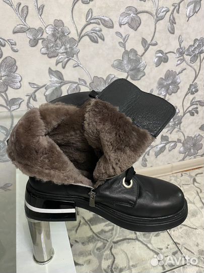 Ботинки женские