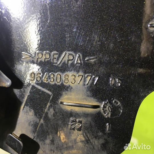 Лючок бензобака Пежо 307