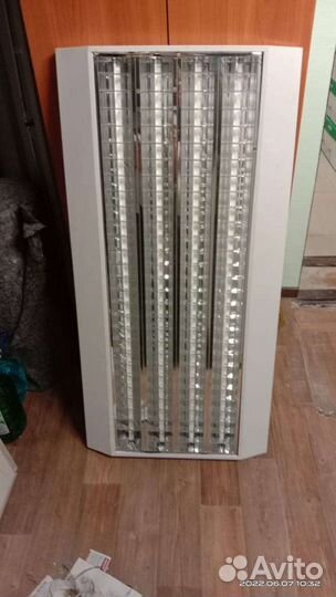 Светильник потолочный