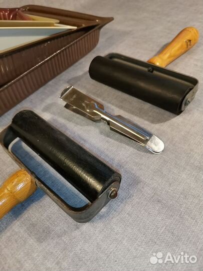 Лотки, валики и пинцет для фото СССР