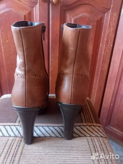 Сапоги женские