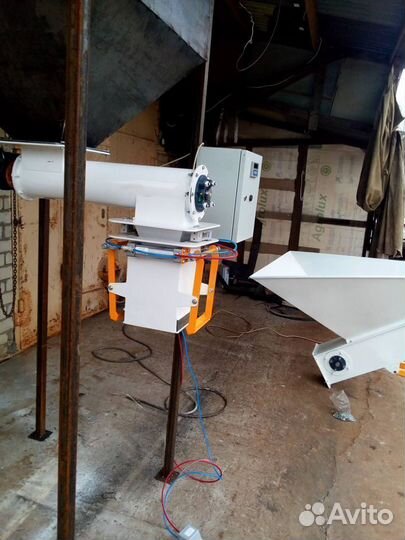 Фасовочный аппарат для фасовки сыпучих продуктов