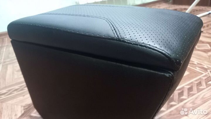 Подлокотник на кия рио