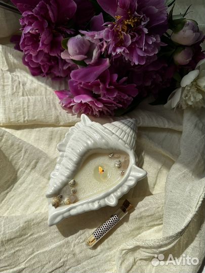 Свеча в виде ракушки массивная