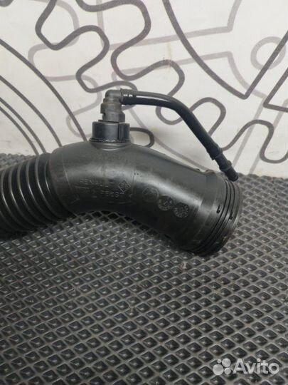 Патрубок воздушного фильтра Renault Laguna 2.0D